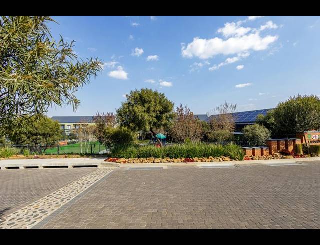 2 BEDROOM COMPLEX FOR SALE IN WITFIELD